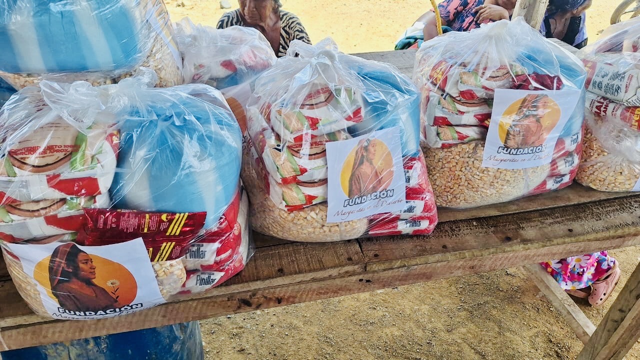 Mercados preparados por la Fundación para las familias de Ichipá